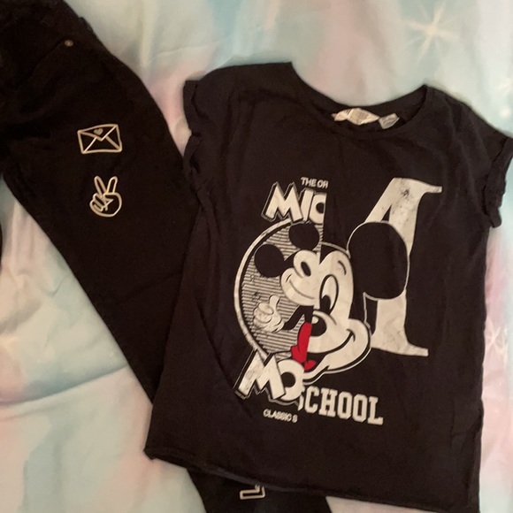 H&M outfit Disney top 8-10 yr jeans 9/10 yr - Picture 2 of 4